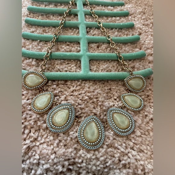 Blue with gold chain bubble necklace - Picture 2 of 3